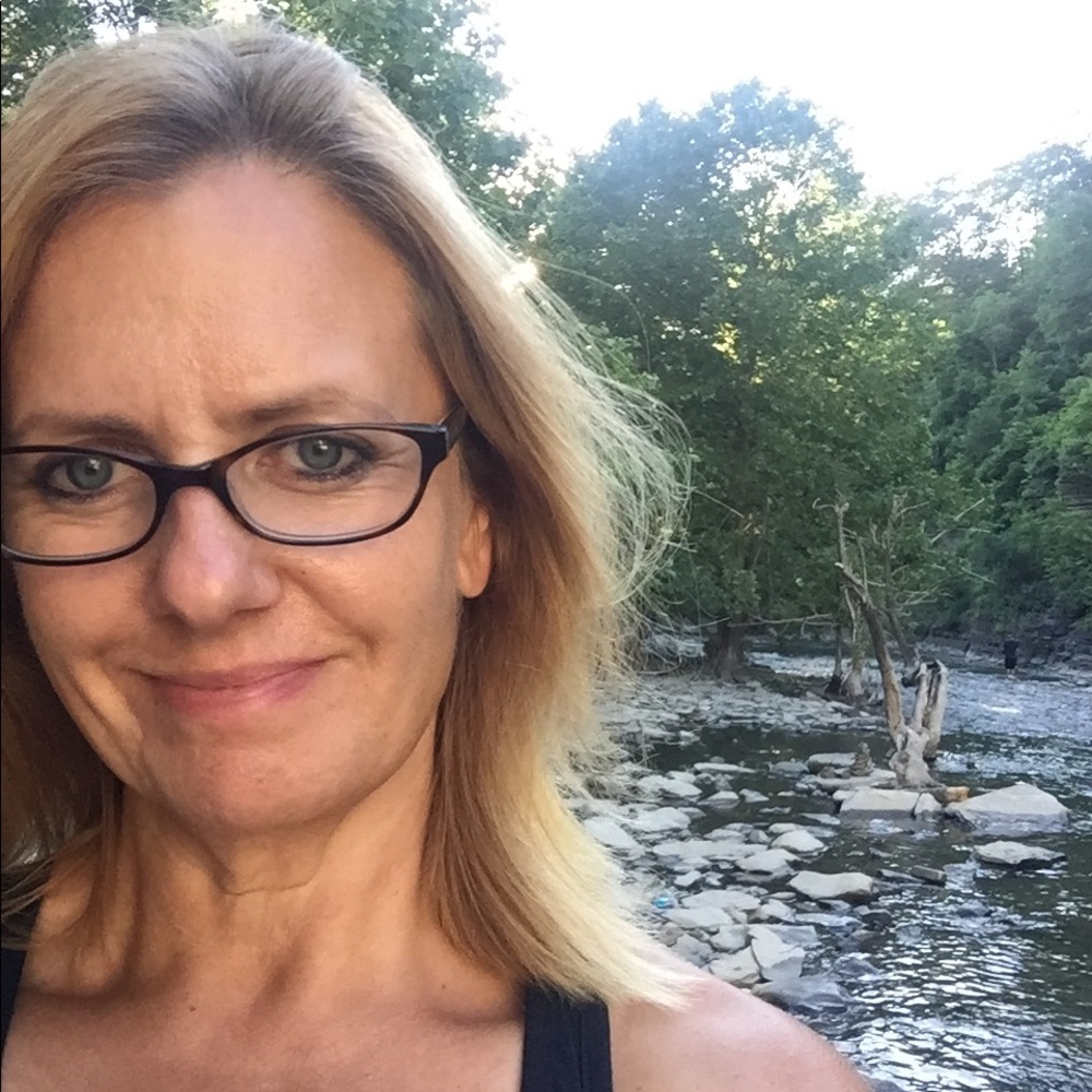 Meet your Posher, Cindy